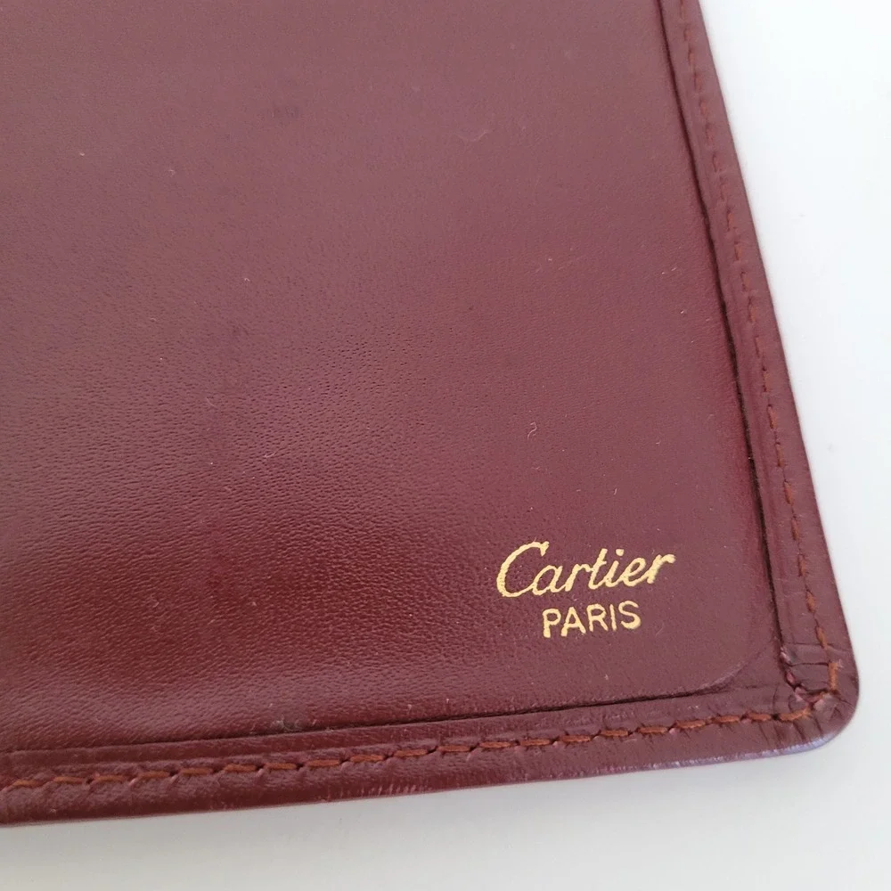 Cartier authentic must